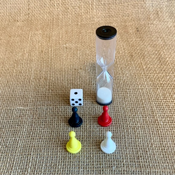 ENDLESS GAMES NAME 5 Board Game Complete Ages 12 + Like New - Picture 6 of 15